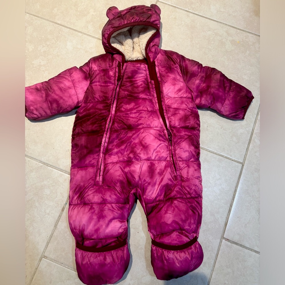 Baby Gap Heavyweight Snowsuit (0-6M)